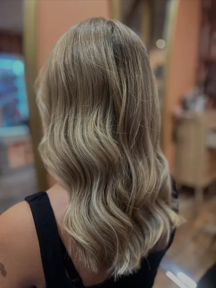 Mélanie R - Coiffure et institut (19)